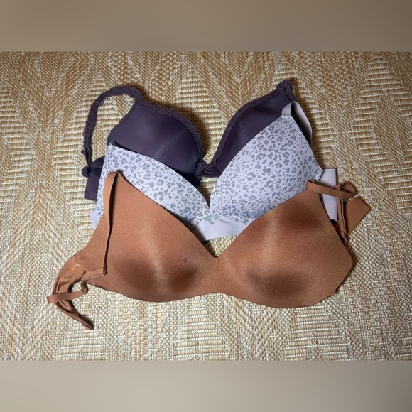 SKIMS Other - 3 Bra Bundle SKIMS,Maidenform,Anne Klein,Size 34D,Mixed Reseller Wholesale Lot